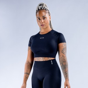 Top DFYNE Impact Crop Feminino Pretas | IMHTXC756