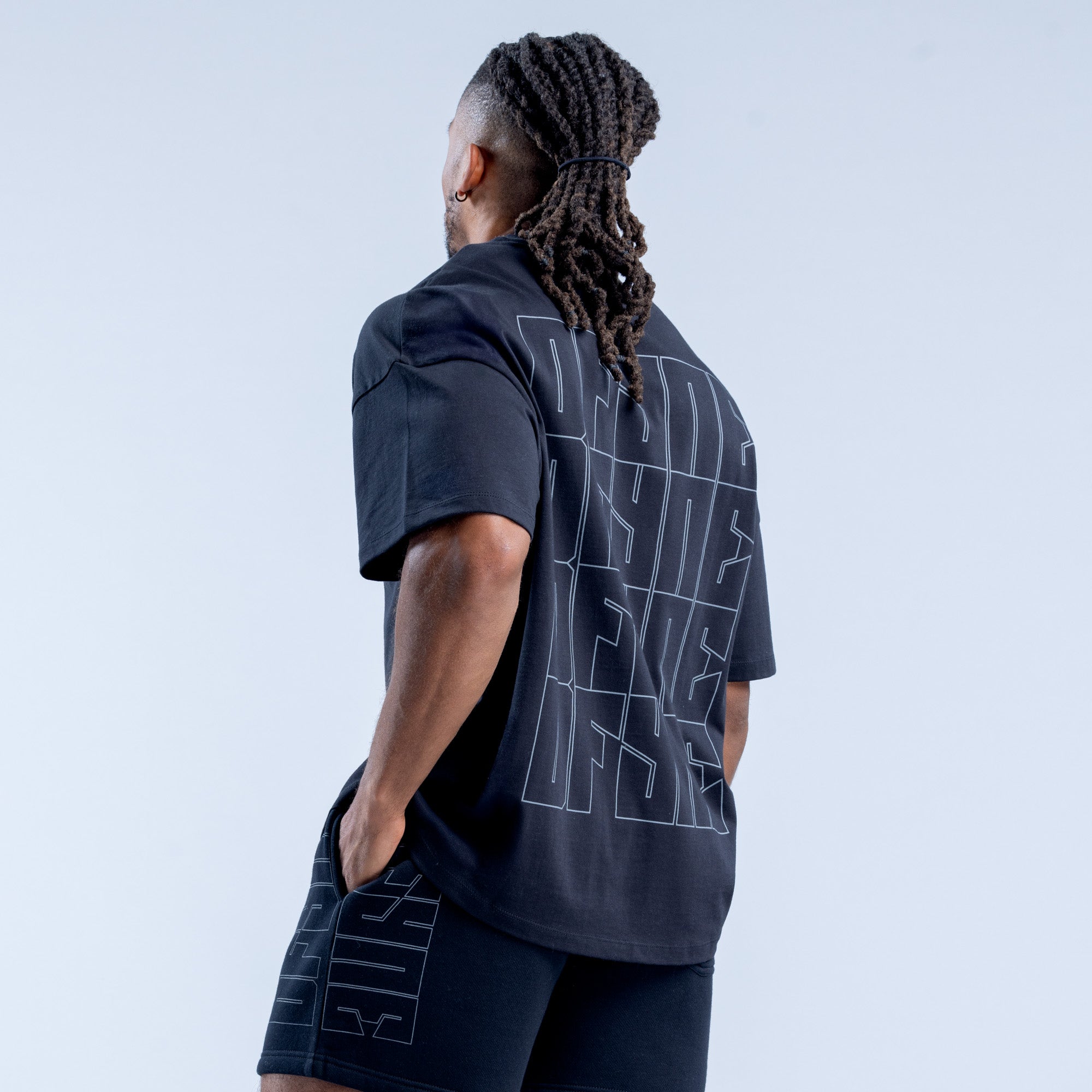 Camiseta DFYNE Recharge Graphic Masculino Pretas | VFTCIK635