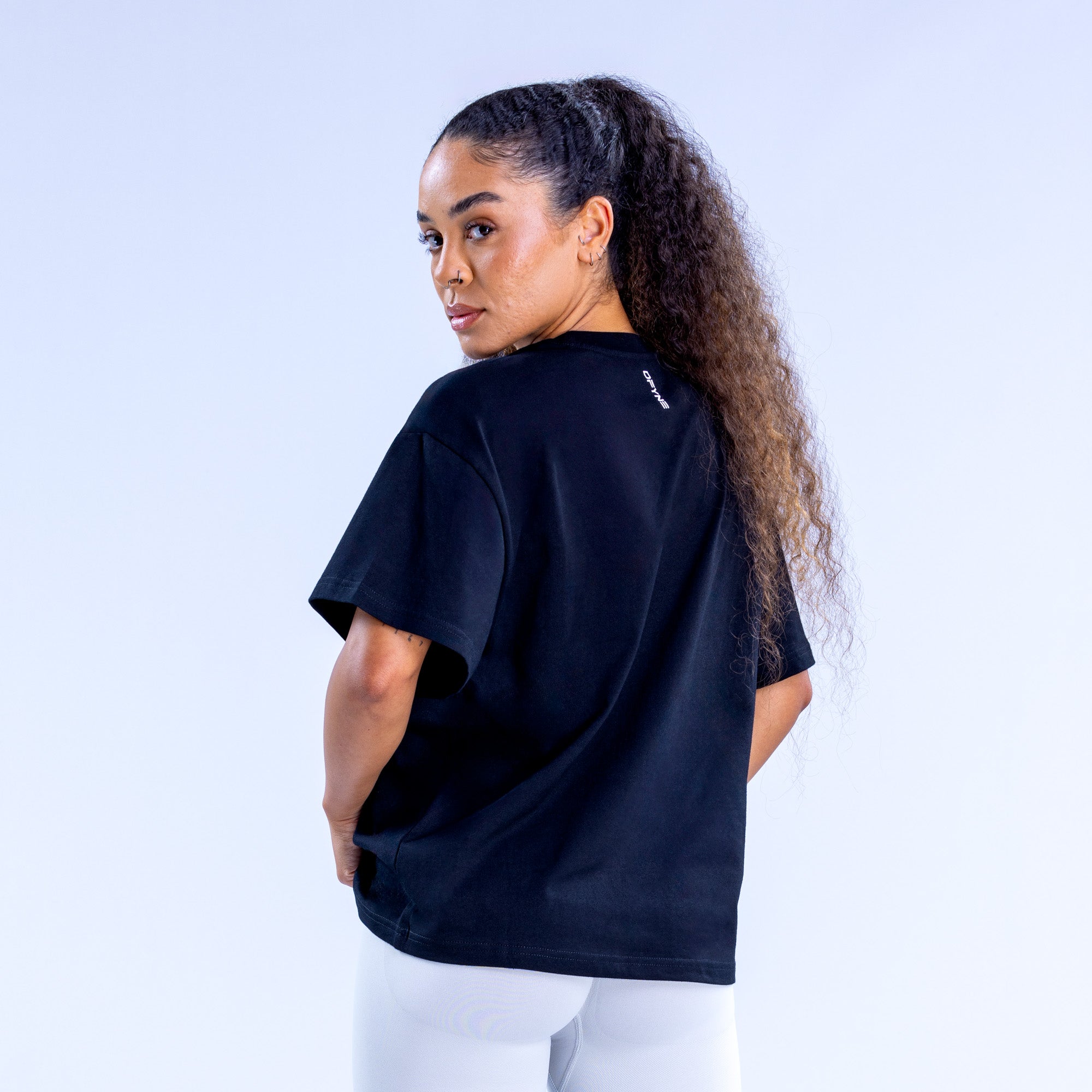 Camiseta DFYNE Revive Boxy Feminino Pretas | SVUKPJ418