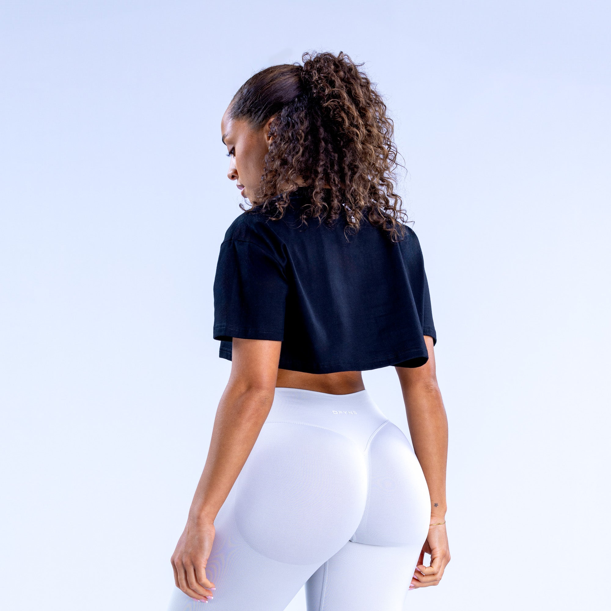 Camiseta DFYNE Revive Crop Feminino Pretas | ATRVDG596