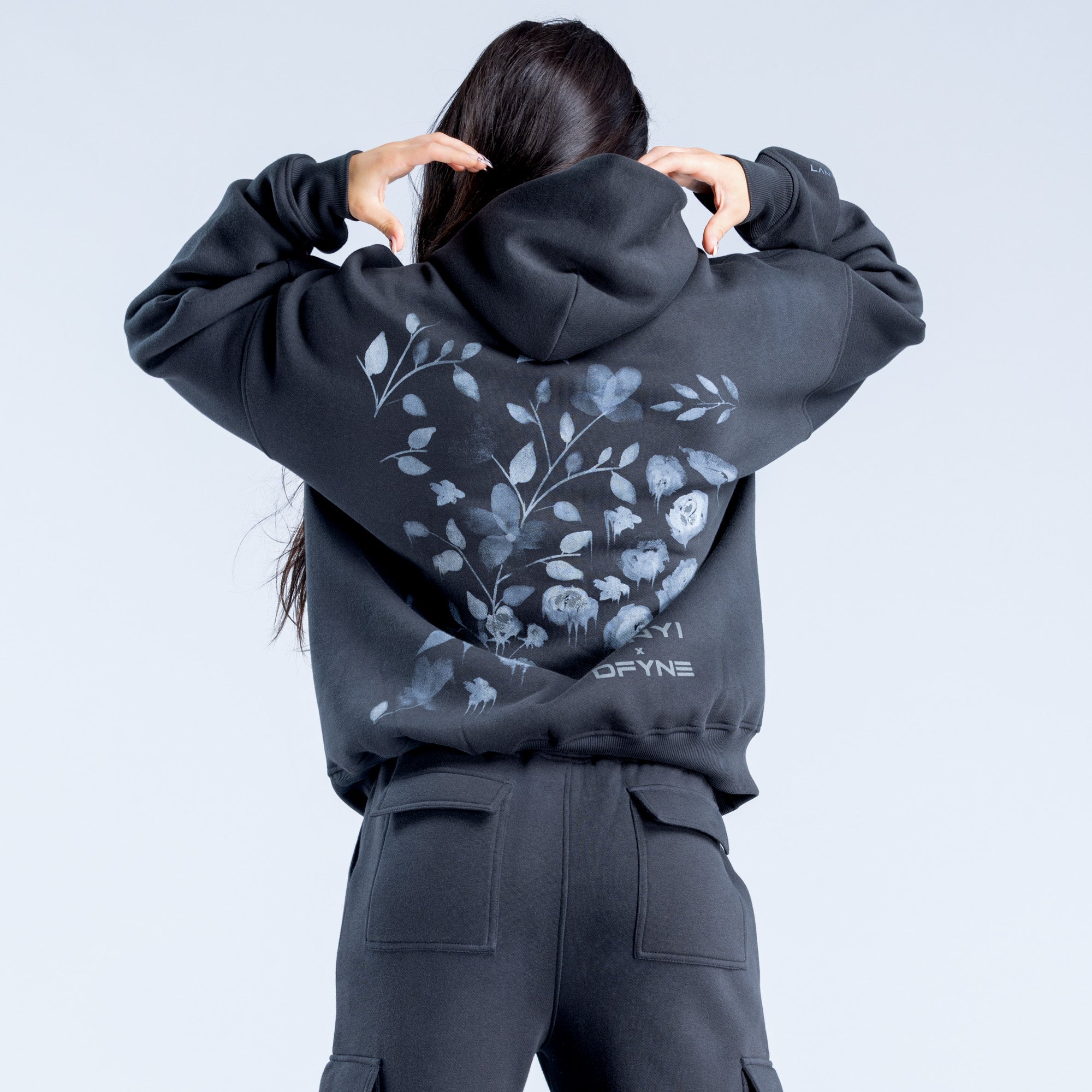 Moletom com Capuz DFYNE Lanyi Edit Oversized Feminino Pretas | DSZMIB605