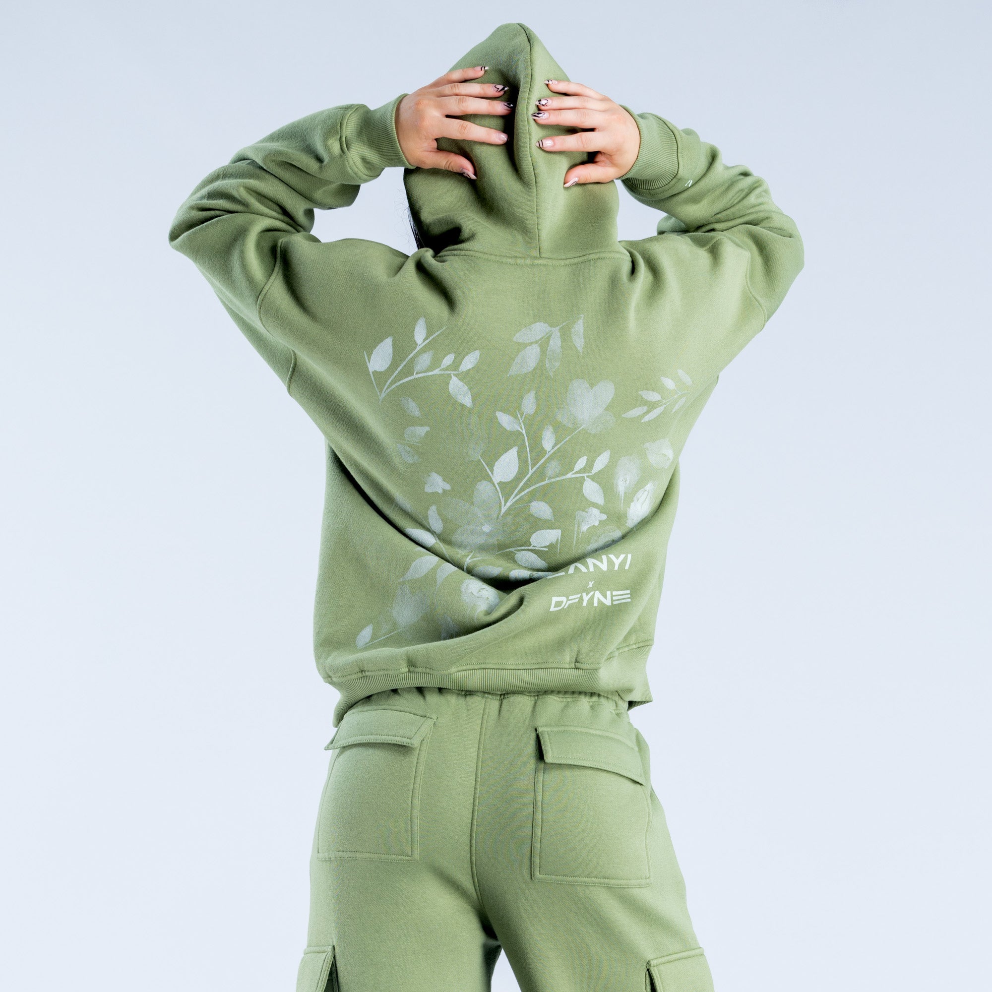 Moletom com Capuz DFYNE Lanyi Edit Oversized Feminino Verdes Escuro | IBMNDK308