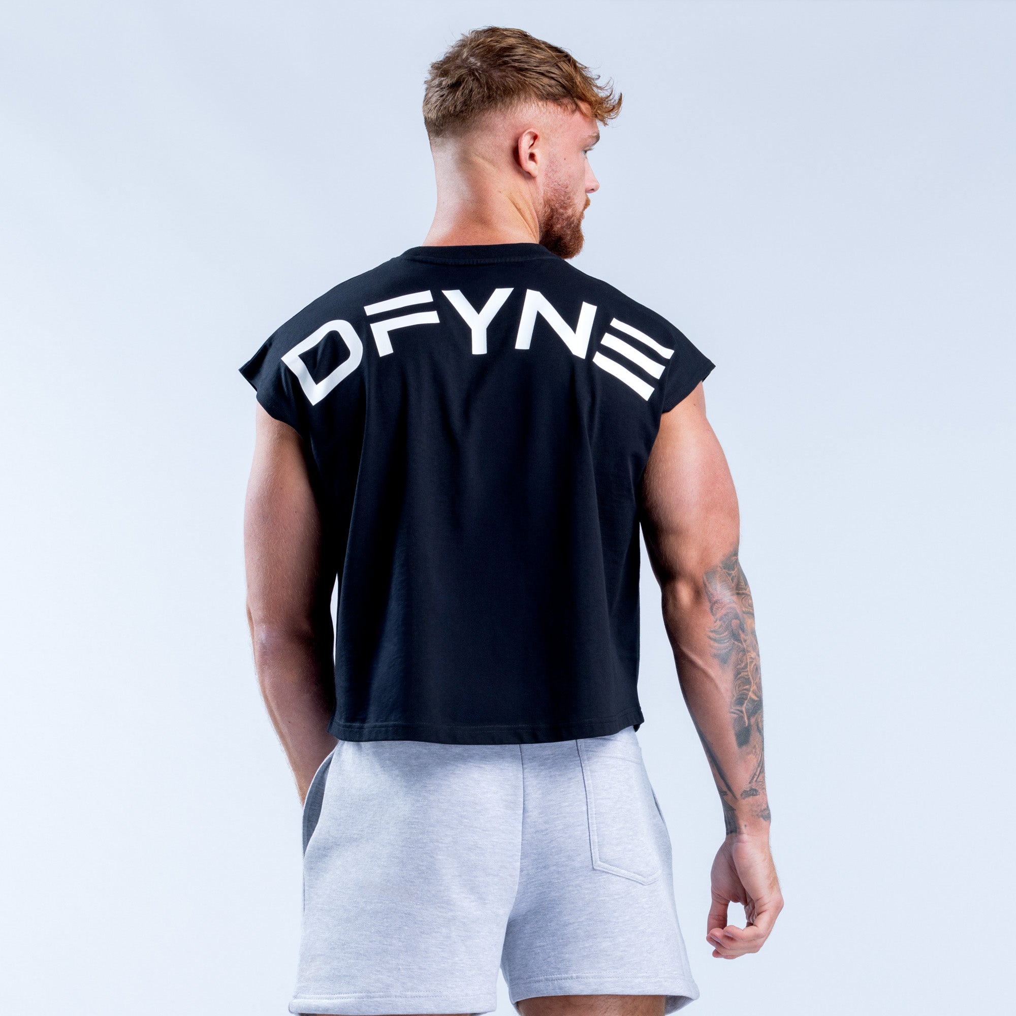 Regata DFYNE Signature Crop Masculino Pretas | ZNCAKW781