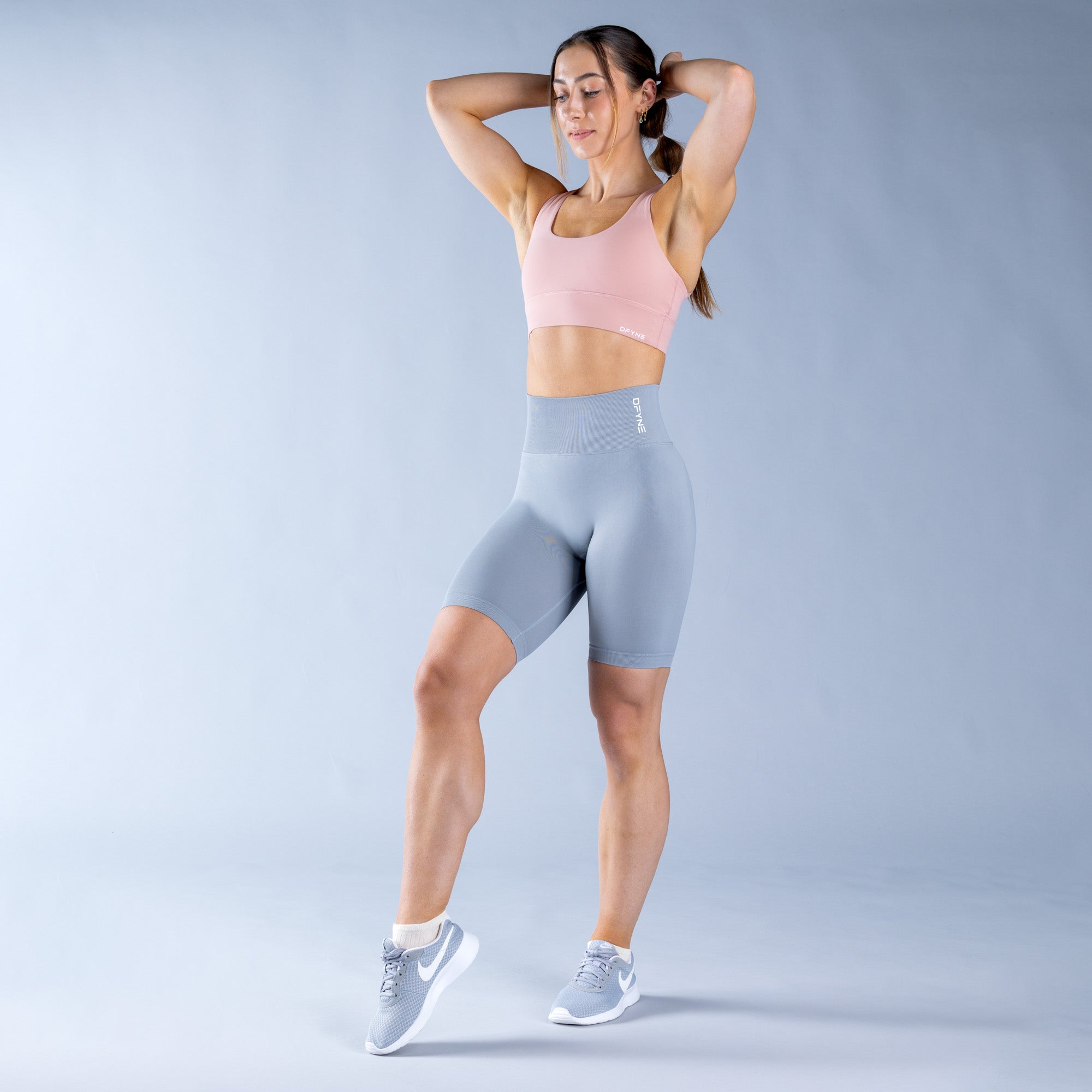 Shorts DFYNE Dynamic Feminino Luz Cinzentas | HECPAT039