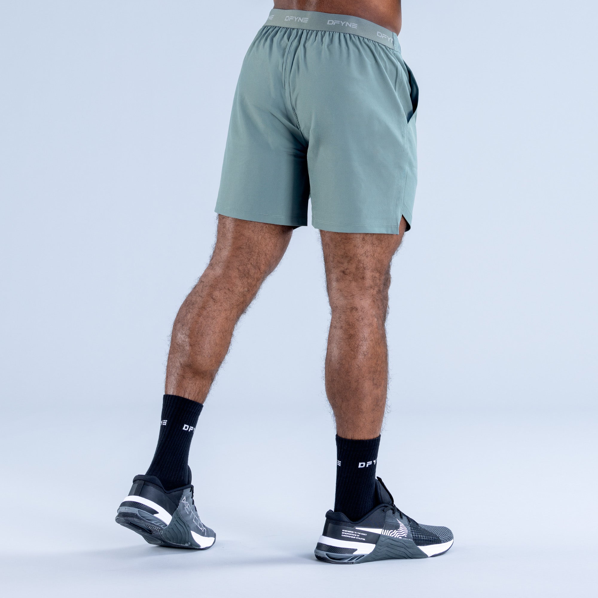 Shorts DFYNE Stealth Training Masculino Verde Oliva | ZSQGHY926