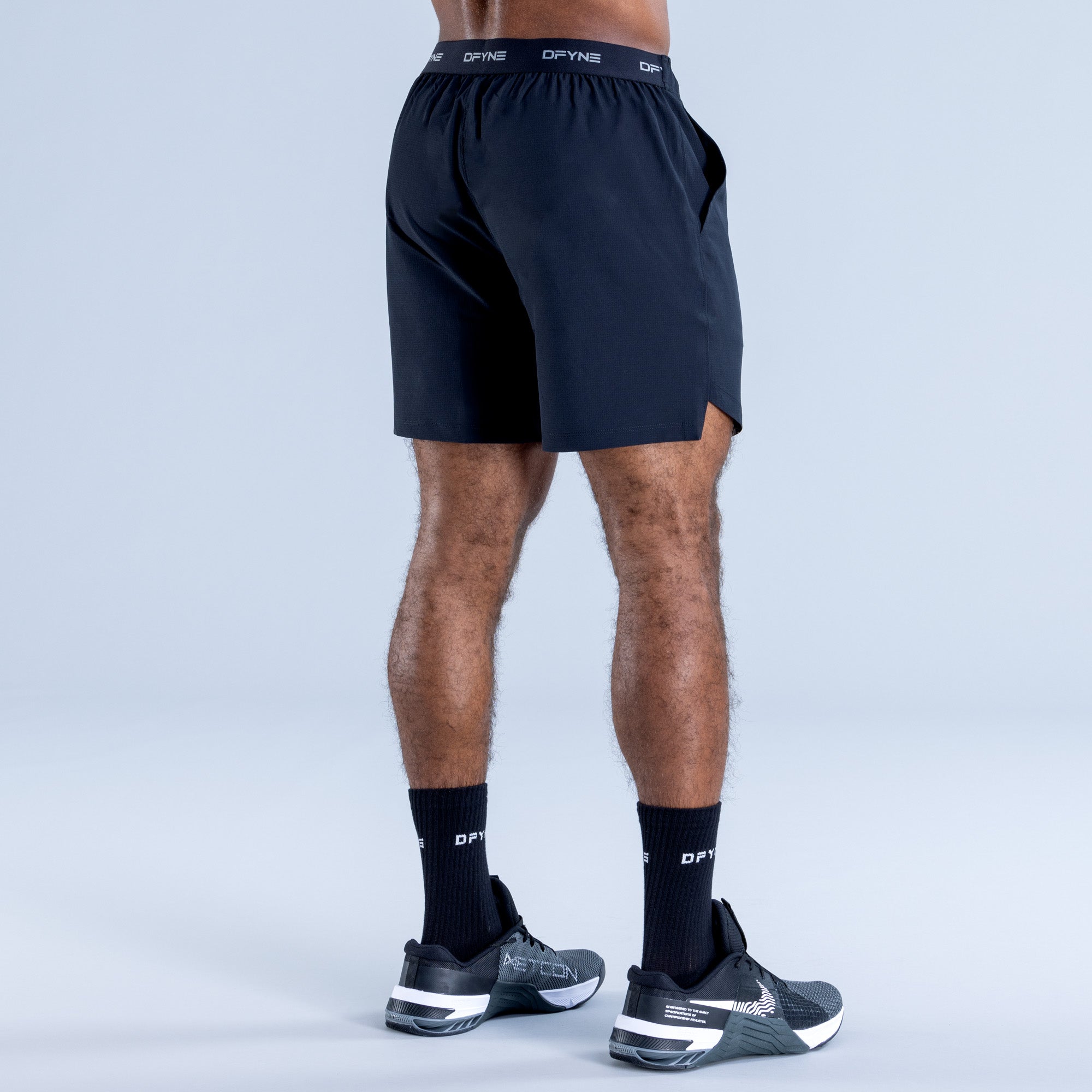 Shorts DFYNE Stealth Training Masculino Pretas | PTVDNE753