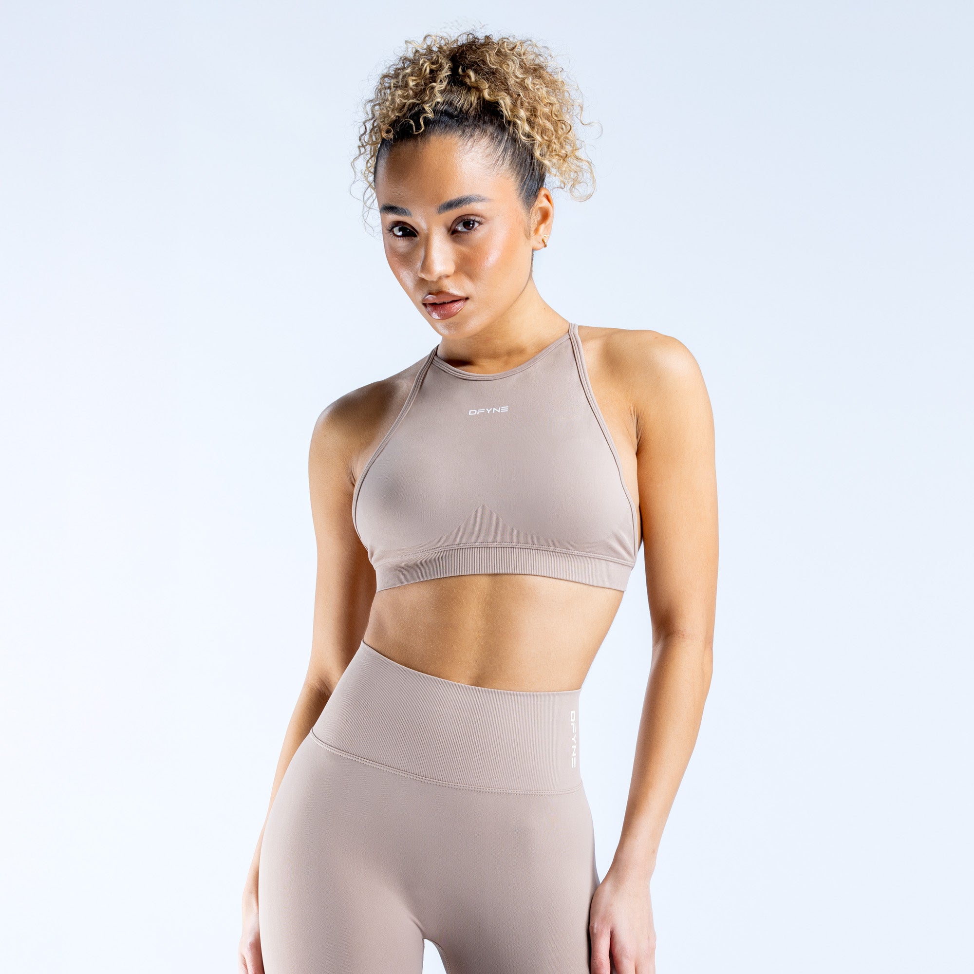 Sutiã Esportivo DFYNE Dynamic High Neck Backless Feminino Bege | RZEUQM543